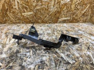 кронштейн (крепление) BMW 5 серия G30/G31 G30 2018, 3.0 л., дизель, АКПП, серый, седан, полный привод, правый руль, 8570829