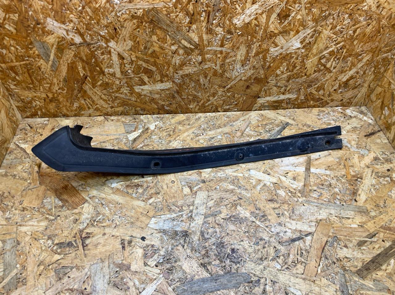 планка под капот BMW 3 серия F30/F31/F34 F31 2013, 2.0 л., дизель, АКПП, 475 black-sapphire metallic, универсал, полный привод, правый руль, 7264274, 51767264274, 51764887476, 4887476 - фото №1