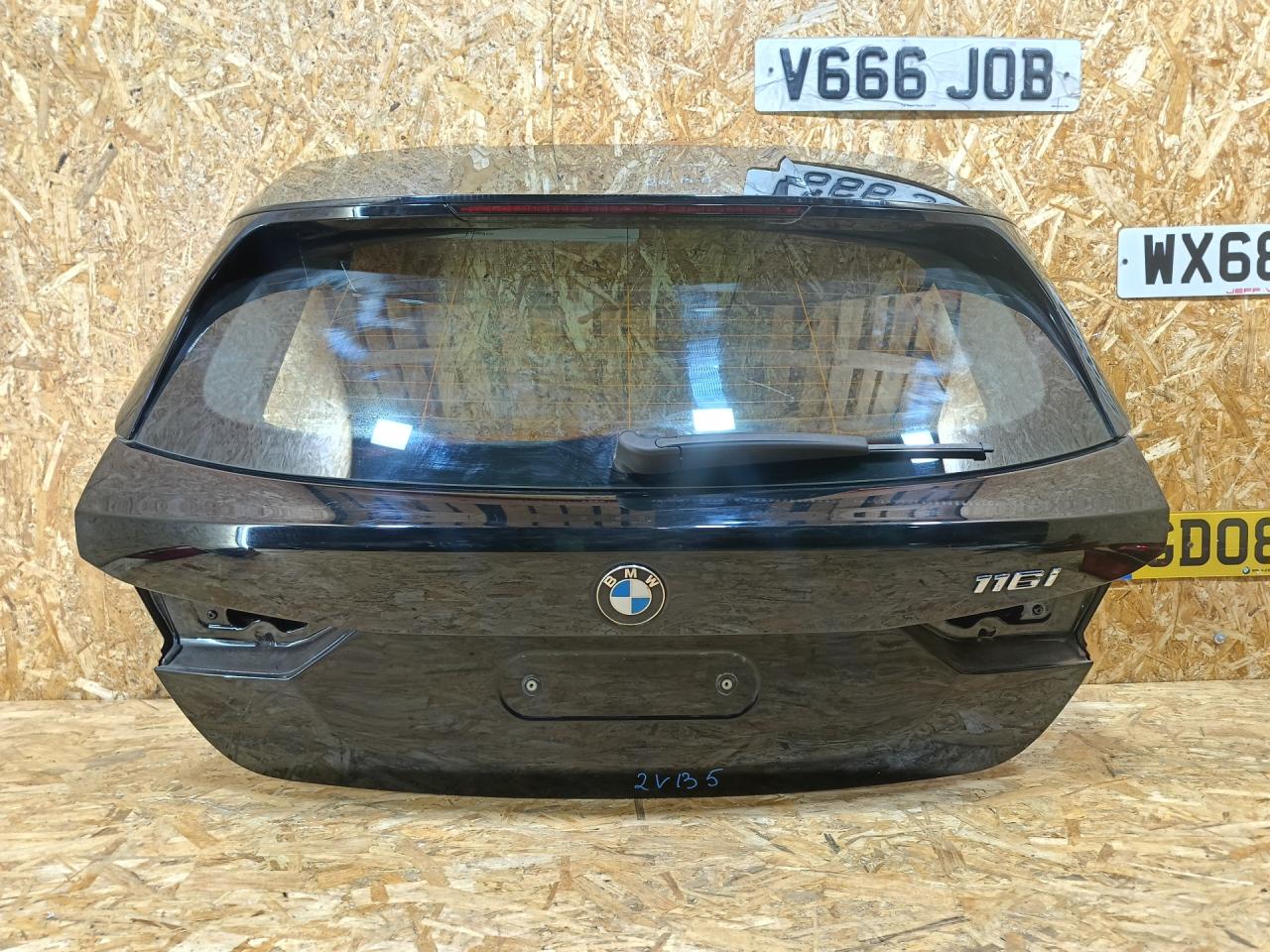 крышка багажника (дверь 3-5) BMW 1 серия F40 2024, бензин, МКПП, черный, хетчбэк 5 дв., передний привод, 41009627390, 9627390, 41007456041, 7456041 - фото №1