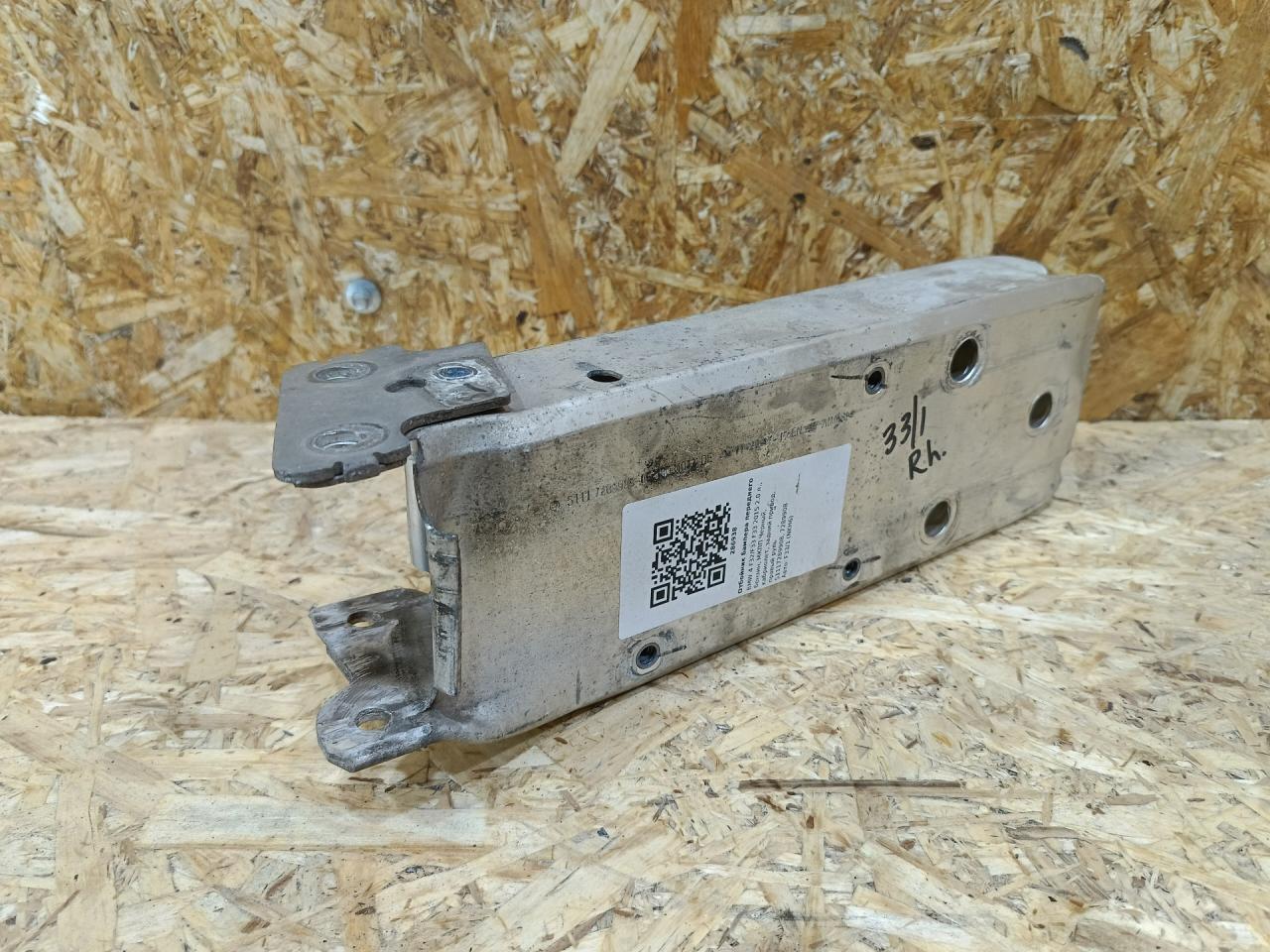 отбойник бампера переднего BMW 4 серия F32/F33 F33 2015, 2.0 л., бензин, МКПП, черный, кабриолет, задний привод, правый руль, 7289908, 51117289908 - фото №1