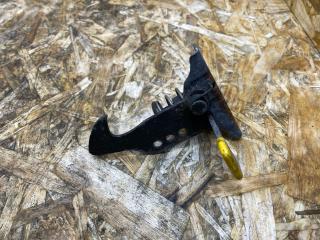 захватный крюк капота BMW 3 серия E92/E93 [рестайлинг] E93 2011, 3.0 л., дизель, АКПП, серебро, кабриолет, задний привод, правый руль, 7241863, 51237073916, 7073916