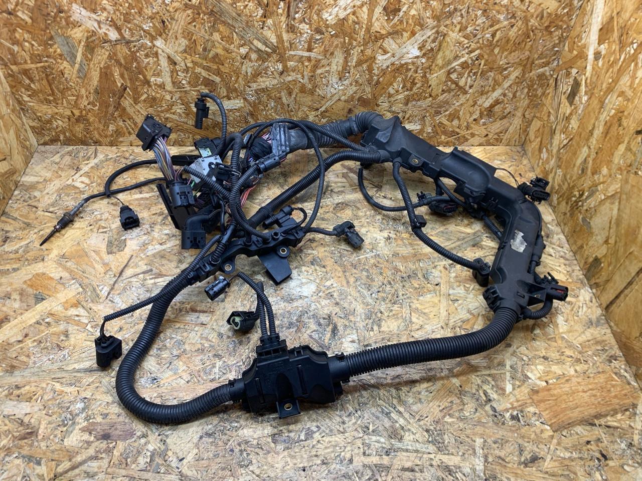 проводка двигателя BMW 5 серия F07/F10/F11 F11 2011, 3.0 л., дизель, АКПП, черный, универсал, задний привод, 8506055 - фото №1