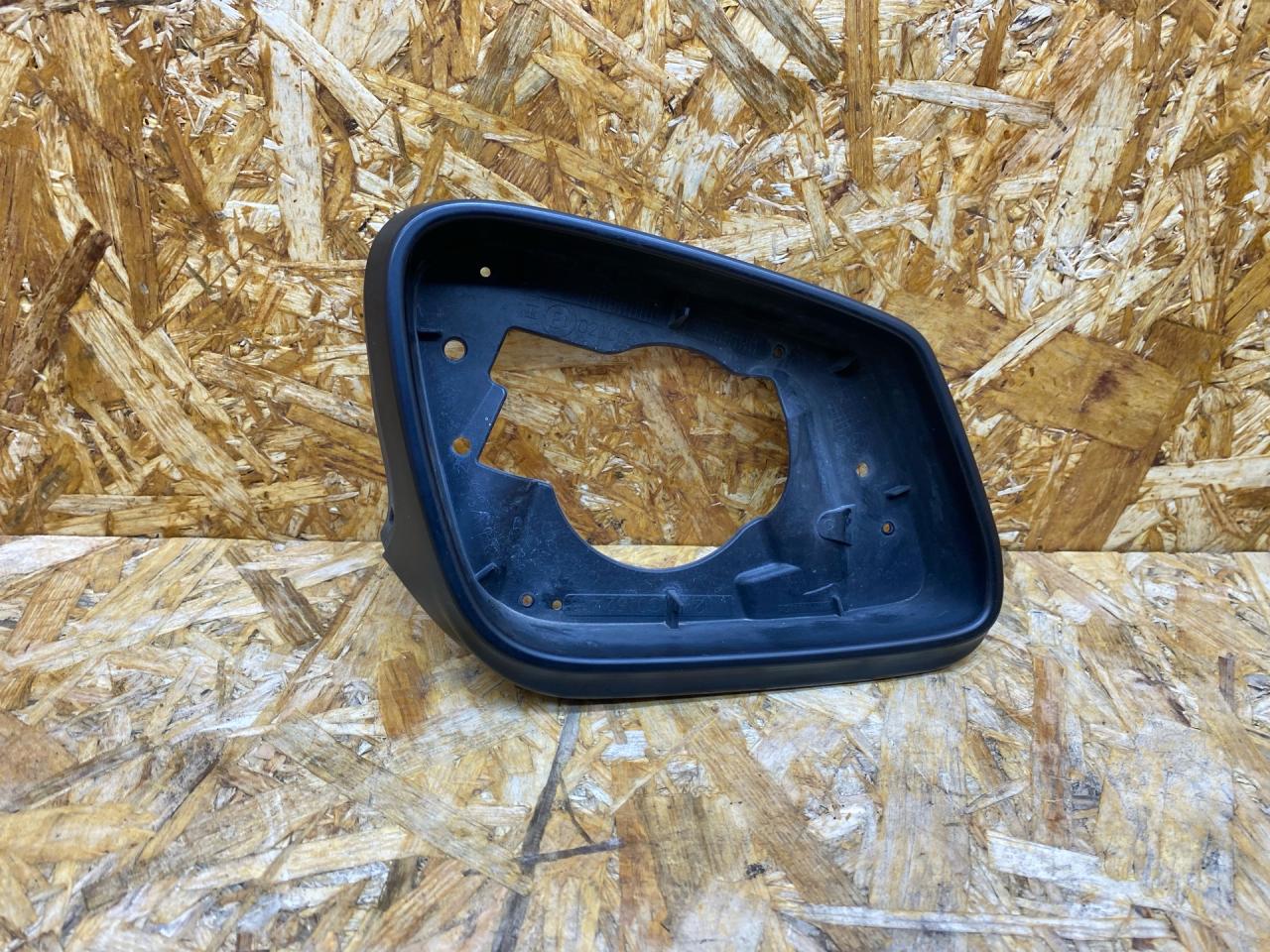 рамка зеркала правого BMW 5 серия F07/F10/F11 F11 2012, 2.5 л., дизель, АКПП, универсал, полный привод, 021016, 51167266028, 7266028 - фото №1