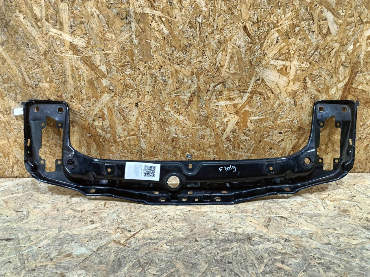 рамка капота BMW 3 серия F30/F31/F34 F30 2013, 3.0 л., дизель, АКПП, черный, седан, задний привод, правый руль, 7245786, 51647245786 - фото №1