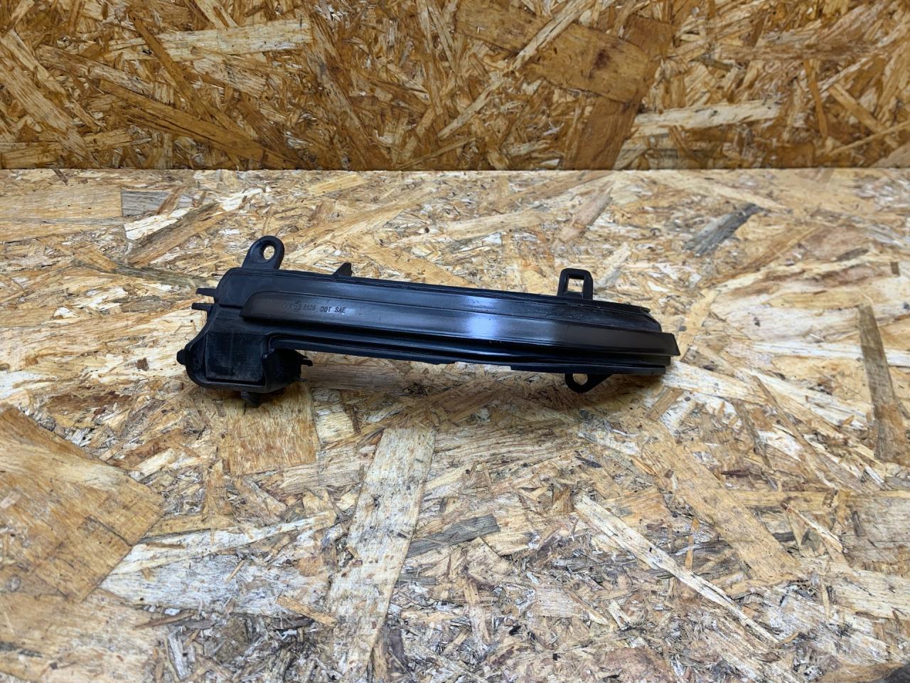 повторитель поворотов BMW 3 серия F30/F31/F34 F31 2013, 2.0 л., дизель, АКПП, 475 black-sapphire metallic, универсал, полный привод, правый руль, 7280771, 63137280771, 20203101 - фото №1