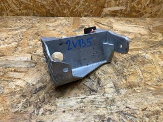 кронштейн (крепление) BMW 1 серия F40 2024, бензин, МКПП, черный, хетчбэк 5 дв., передний привод, 6823583
