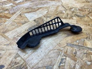 уплотнитель подкапотного пространства BMW 1 серия F20/F21 [2-й рестайлинг] E82 2018, 1.5 л., бензин, МКПП, хетчбэк 5 дв., задний привод, правый руль, 7402090