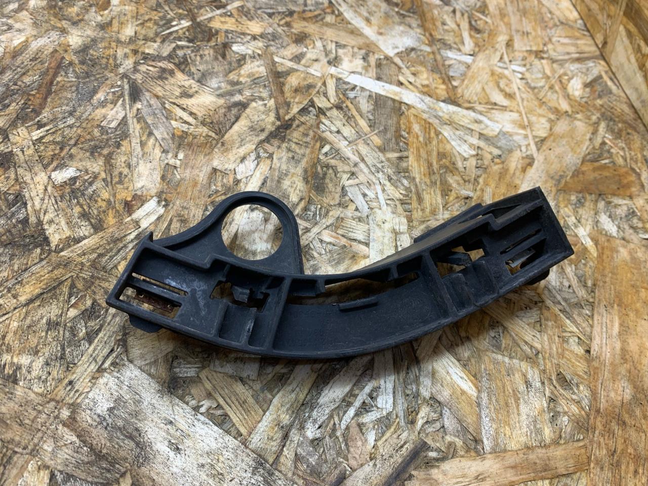 Крепление бампера переднего BMW X5 E70 2007, 3.0 л., дизель, АКПП, серебристый, внедорожник 5 дв., правый руль, 7165471, 51117165471 - фото №1