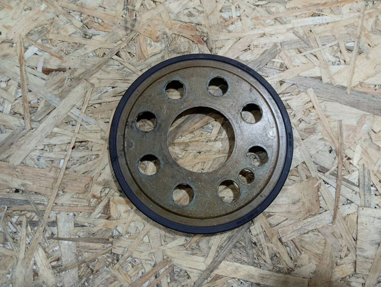 Кольцо импульсное коленвала BMW 5 серия F07/F10/F11 F10 2012, 2.0 л., N47 D20 C, дизель, МКПП, седан, задний привод, правый руль, 8605104, 11148605104, 11147797492, 7797492, 11147802601, 7802601 - фото №1