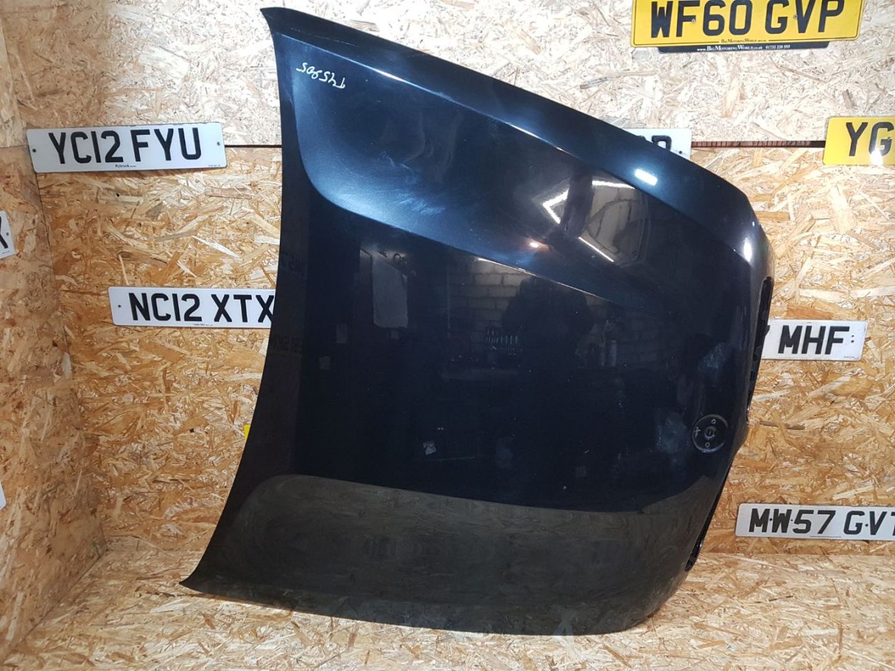 капот BMW X6 E71/E72 2008, 3.0 л., дизель, АКПП, внедорожник 5 дв., полный привод, правый руль, 41617486754, 7486754, 41617273439, 7273439, 41007198615, 7198615, 41117174379, 7174379 - фото №1