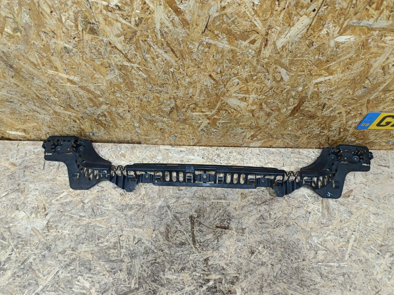 Крепление бампера заднего BMW 3 серия F30/F31/F34 F30 2013, 3.0 л., дизель, АКПП, черный, седан, задний привод, правый руль, 7256922, 51127256922 - фото №1