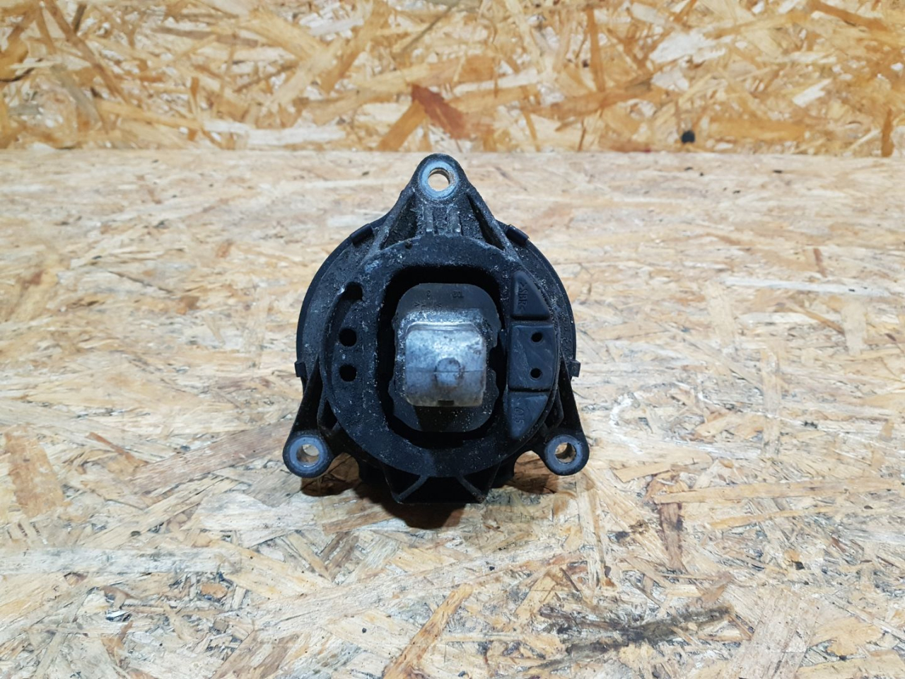 подушка крепления двигателя BMW 4 серия F32/F33 F32 2015, 3.5 л., дизель, АКПП, черный, купе, полный привод, правый руль, 6799104, 22116799104, 22114077026, 4077026 - фото №1