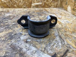 крепление стабилизатора / втулки стабилизатора BMW 5 серия F07/F10/F11 F11 2012, 2.5 л., дизель, АКПП, универсал, полный привод, 6796972, 31306796972