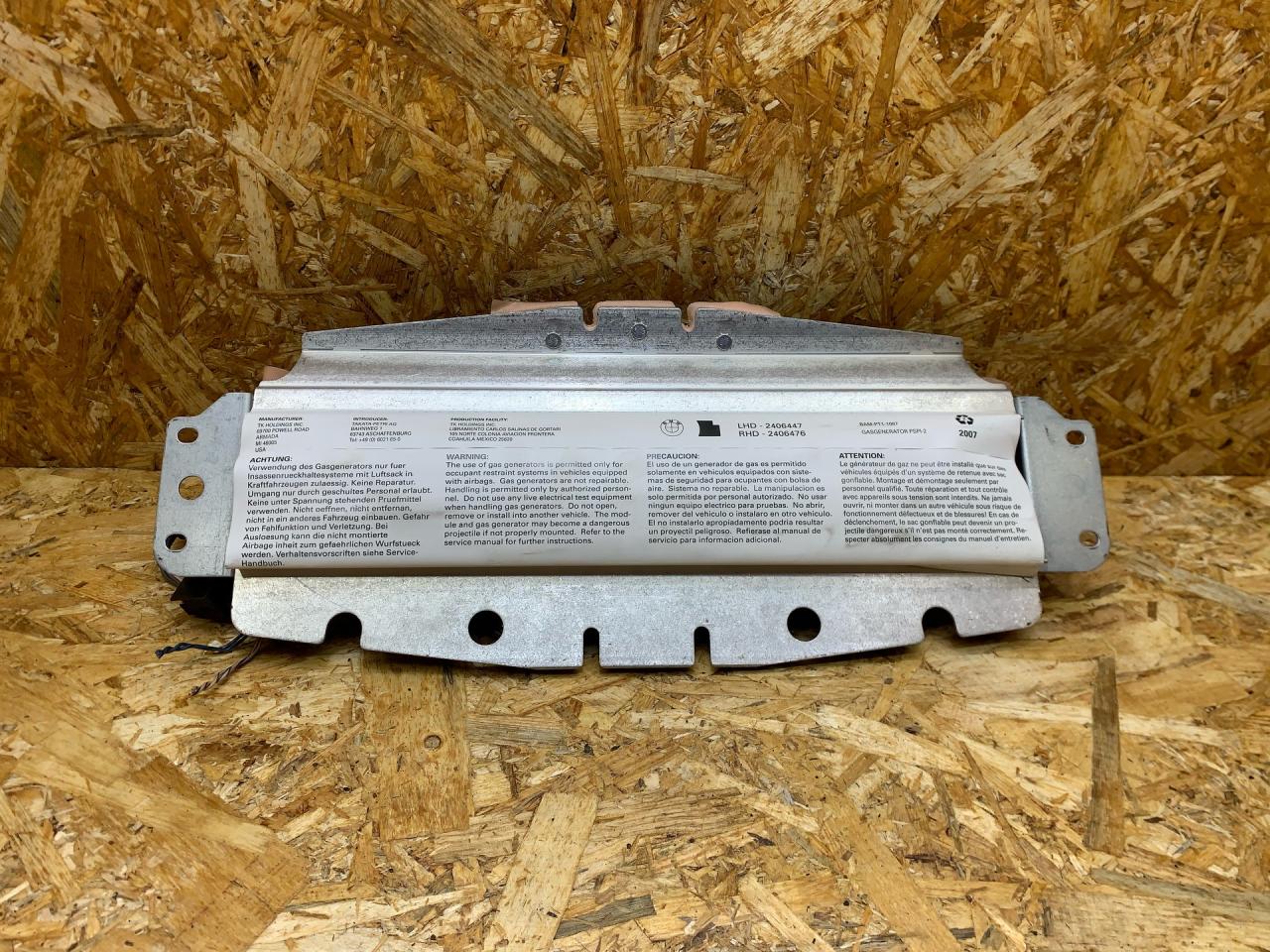 подушка безопасности пассажира BMW X5 E70 2008, 3.0 л., дизель, АКПП, 354 titan-silber, внедорожник 5 дв., полный привод, правый руль, 2406447, 2406476, 72127943538, 72129141530, 9141530 - фото №1