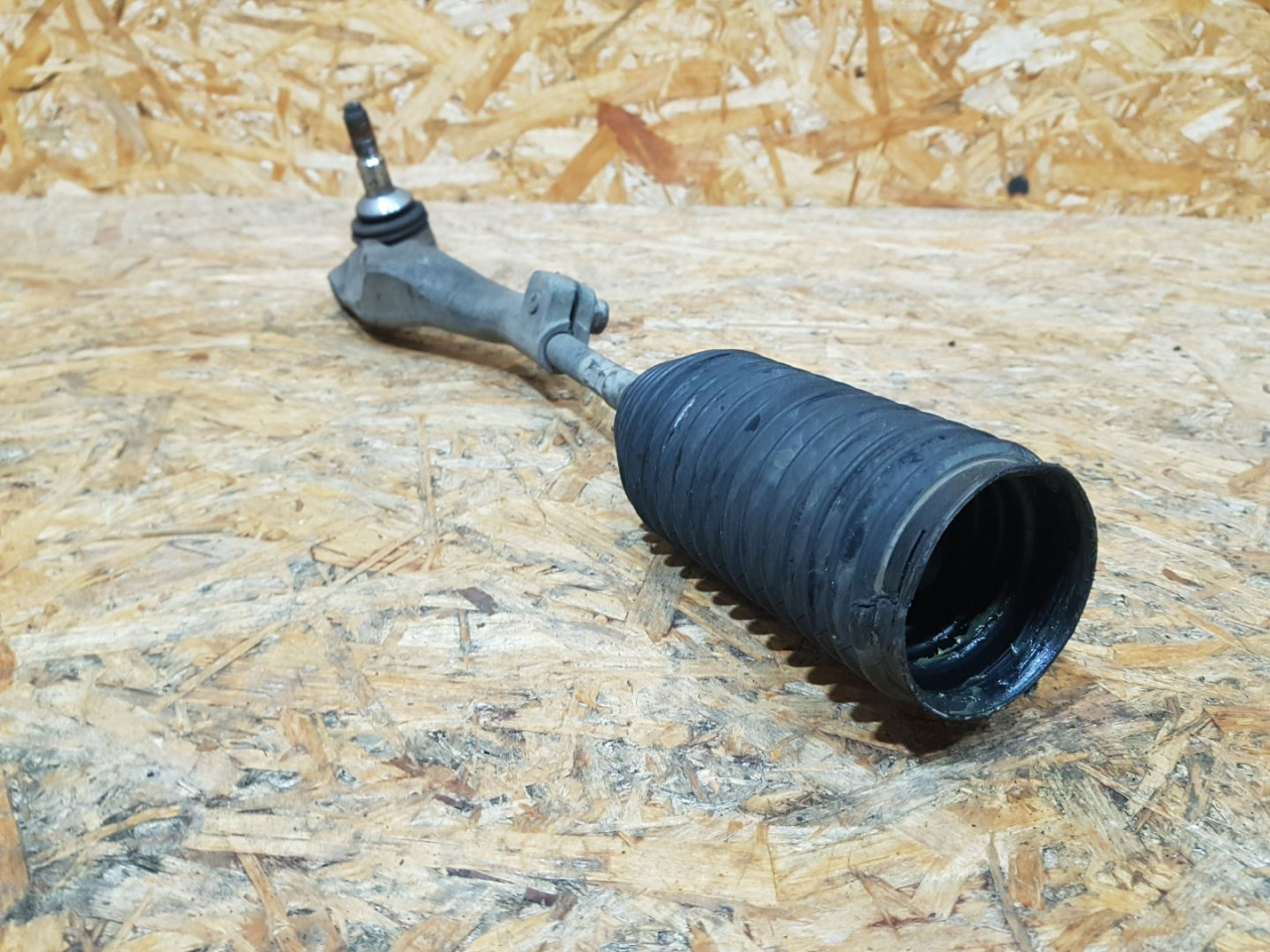 наконечник рулевой BMW X1 F48 2016, 2.0 л., дизель, АКПП, белый, внедорожник 5 дв., передний привод, правый руль, 32106867405, 6867405, 32106865380, 6865380, 32106893700, 6893700, 32106899816, 6899816 - фото №1
