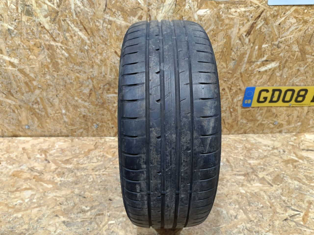 шина BMW 3 серия F30/F31/F34 F30 2013, 3.0 л., дизель, АКПП, черный, седан, задний привод, правый руль - фото №1