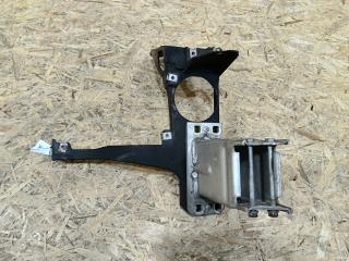 крепление фары правой BMW 6 серия E63/E64 [рестайлинг] E63 2008, 3.5 л., дизель, АКПП, купе, задний привод, правый руль, 51647008848, 7008848