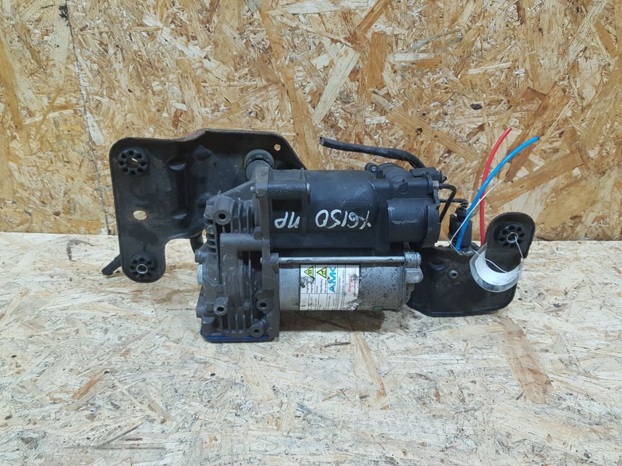 компрессор пневмоподвески BMW X5 E70 2008, 3.0 л., дизель, АКПП, внедорожник 5 дв., полный привод, правый руль, 6799419, 37206799419, 37206859714, 6859714, 37206789938, 6789938, 37226785506, 6785506, 37226775479, 6775479 - фото №1