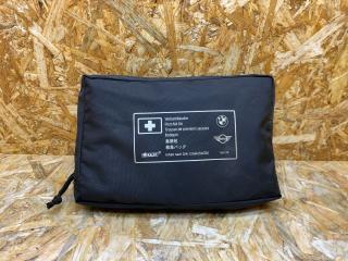 аптечка BMW 3 серия G20 2019, 2.0 л., дизель, МКПП, белый, седан, задний привод, правый руль, 7261178