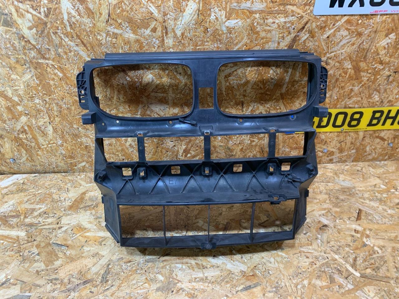 передняя панель крепления облицовки (телевизор) BMW X5 E70 2008, 3.0 л., дизель, АКПП, внедорожник 5 дв., полный привод, правый руль, 51647159583, 51647177878, 7177878, 51647172330, 7172330, 7159583 - фото №1
