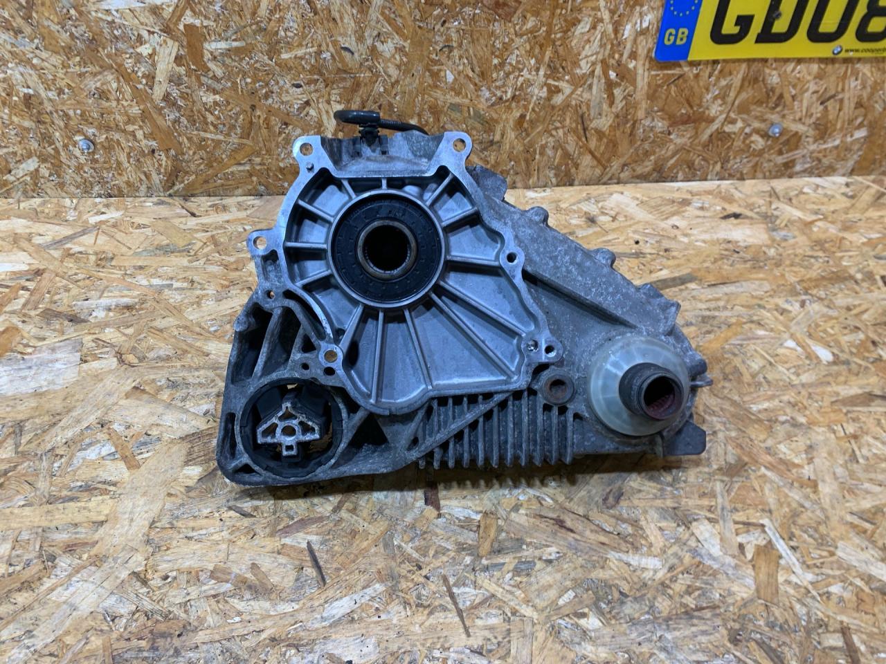 раздаточная коробка BMW X5 E70 2007, 3.0 л., дизель, АКПП, серебристый, внедорожник 5 дв., правый руль, 7574777, 27107574777, 27107599886, 7599886, 27107566252, 7566252 - фото №1