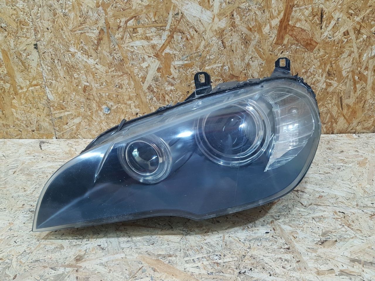 фара левая BMW X5 E70 2007, 4.8 л., бензин, АКПП, серебро, внедорожник 5 дв., полный привод, правый руль, 7161589, 63117288993, 7288993, 63117223725, 7223725, 63127192563, 7192563 - фото №1