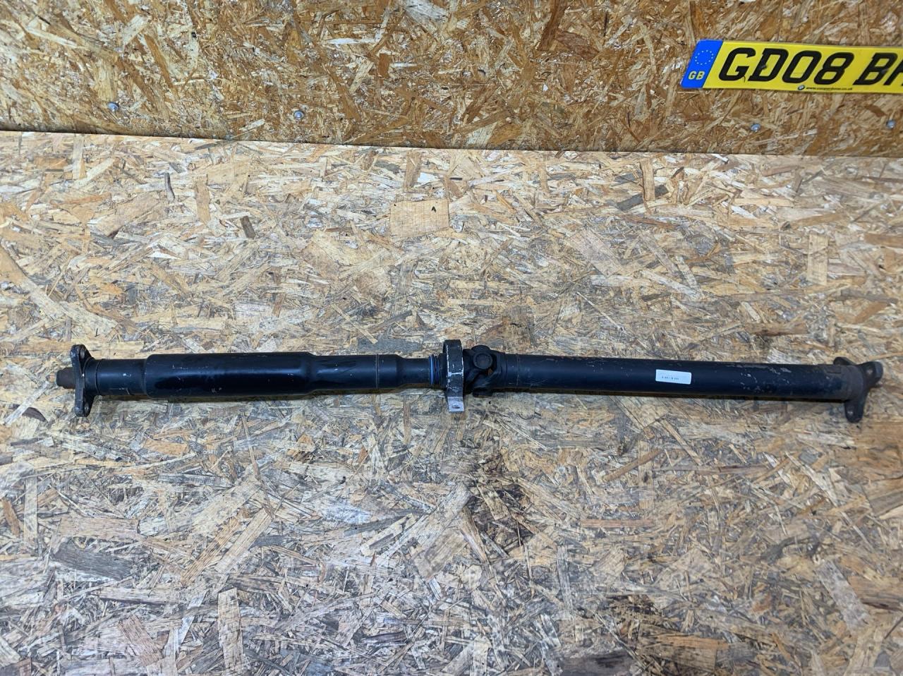 карданный вал BMW 3 серия F30/F31/F34 F30 2013, 3.0 л., дизель, АКПП, черный, седан, задний привод, правый руль, 26108678453, 8678453 - фото №1