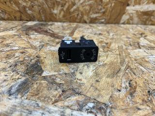 разъем AUX / USB BMW 3 серия F30/F31/F34 F30 2014, 2.0 л., дизель, МКПП, седан, полный привод, правый руль, 9229246, 84109229246, 84109229244, 9229244