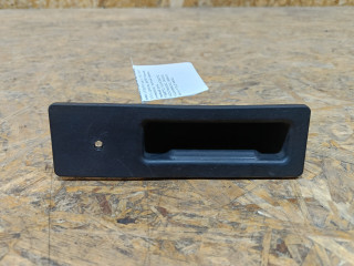 кнопка открытия багажника BMW 3 серия F30/F31 [рестайлинг] F31 2017, 3.0 л., дизель, АКПП, черный, универсал, полный привод, правый руль, 7368752, 51247368752, 51247463161, 7463161, 51244866141, 4866141