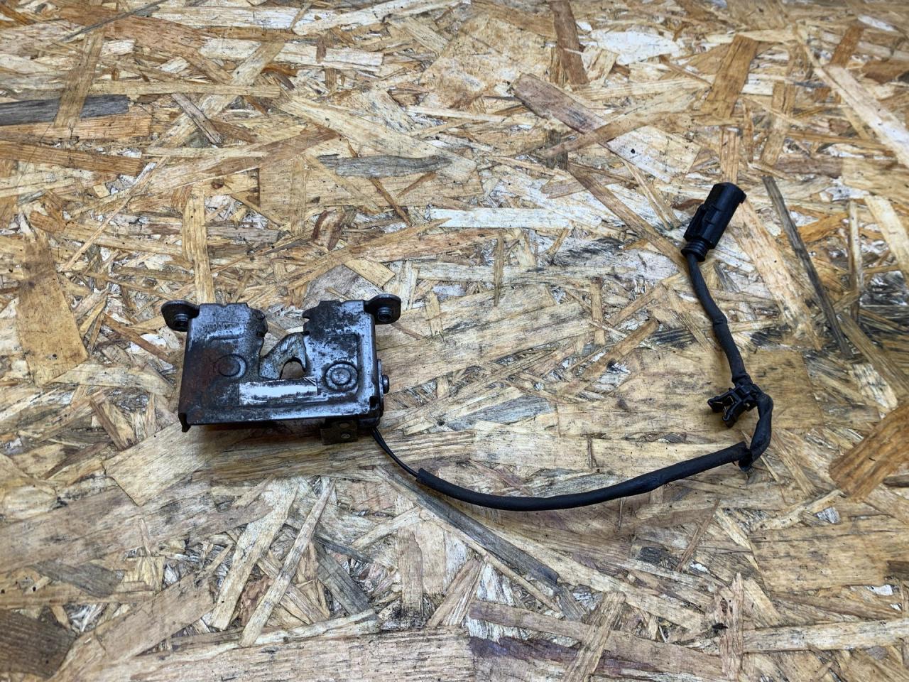 замок капота BMW X5 E70 2007, 3.0 л., M57 306 D3, дизель, АКПП, серебристый, внедорожник 5 дв., полный привод, правый руль, 7178753, 51237178753, 51239110293, 9110293 - фото №1