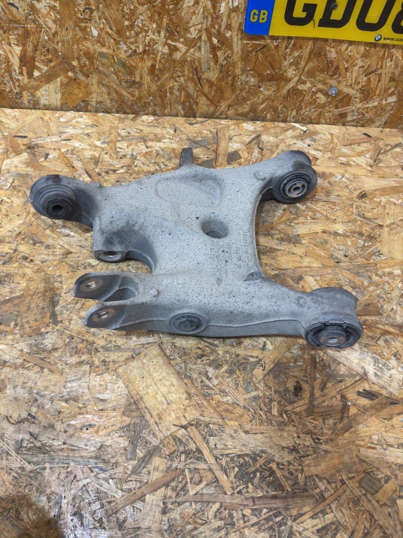 рычаг задний правый BMW 5 серия F07/F10/F11 F11 2012, 2.5 л., дизель, АКПП, универсал, полный привод, 6780072 - фото №1