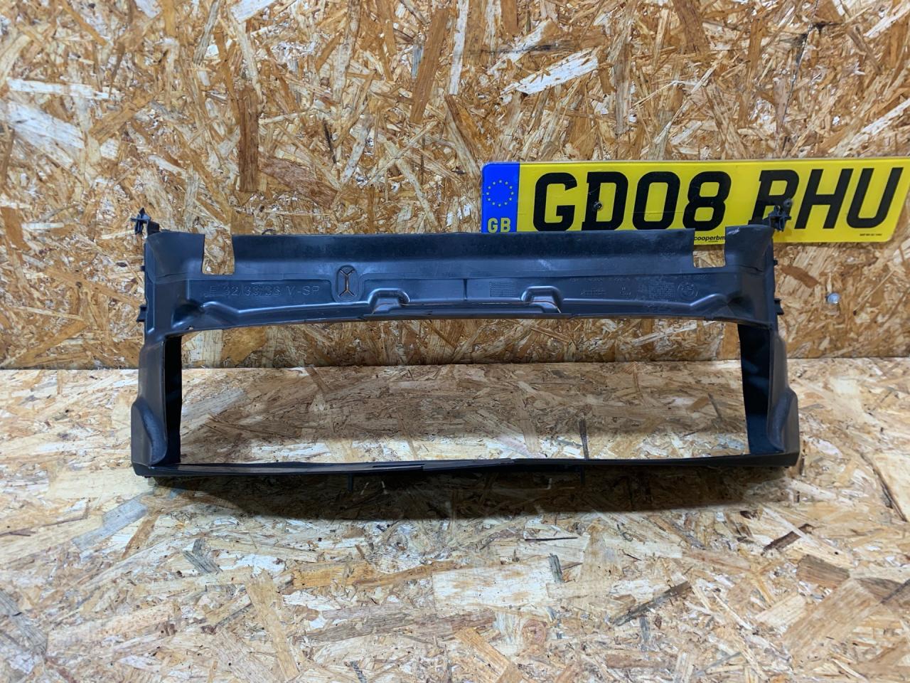 воздуховод (дефлектор) радиатора BMW 4 серия F32/F33 F36 2015, 3.0 л., дизель, АКПП, лифтбэк, полный привод, правый руль, 8054591, 51748054591 - фото №1