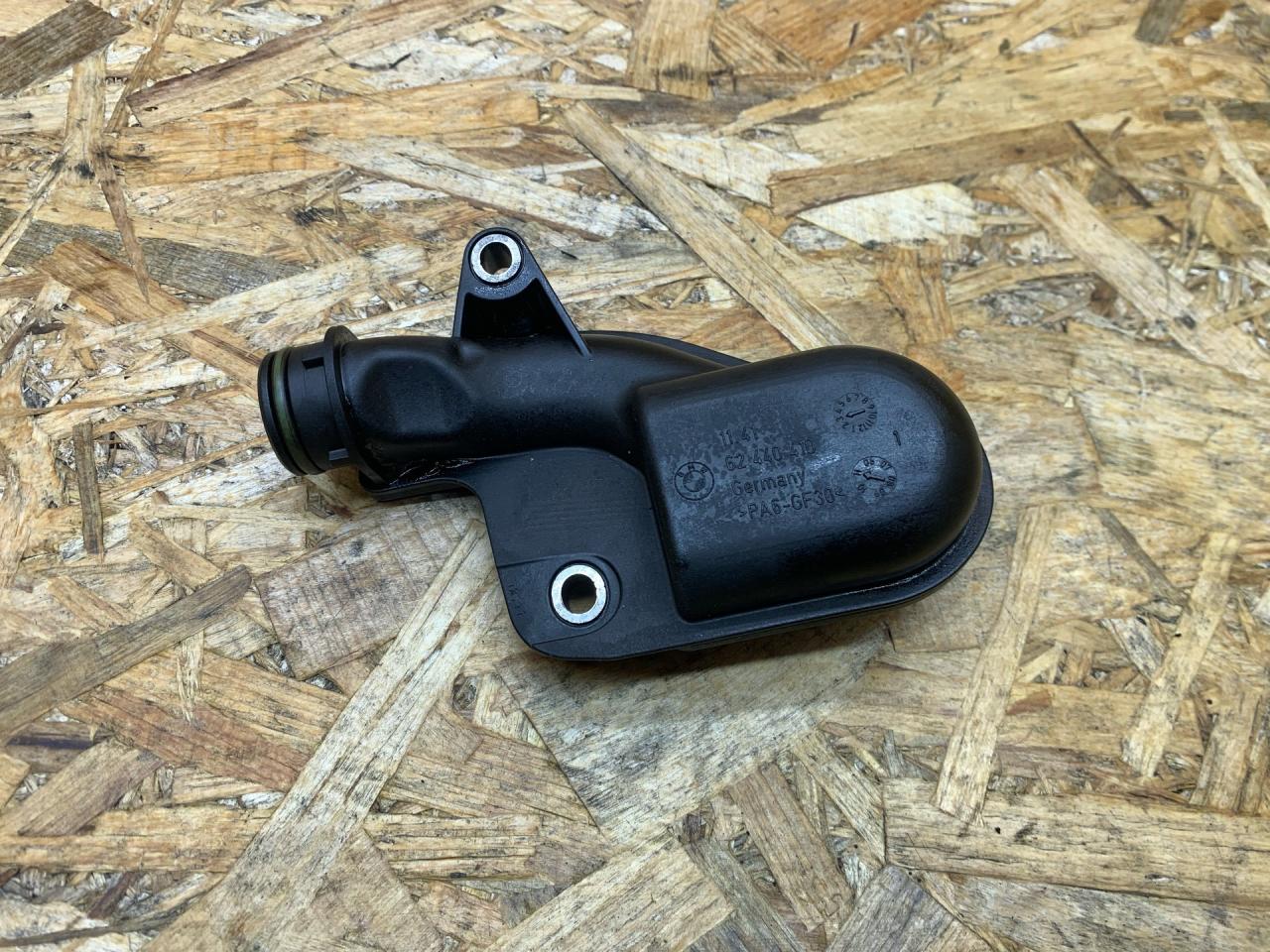 маслозаборник BMW 5 серия F07/F10/F11 F11 2011, 3.0 л., дизель, АКПП, черный, универсал, задний привод, 62440410, 11417811991, 7811991 - фото №1