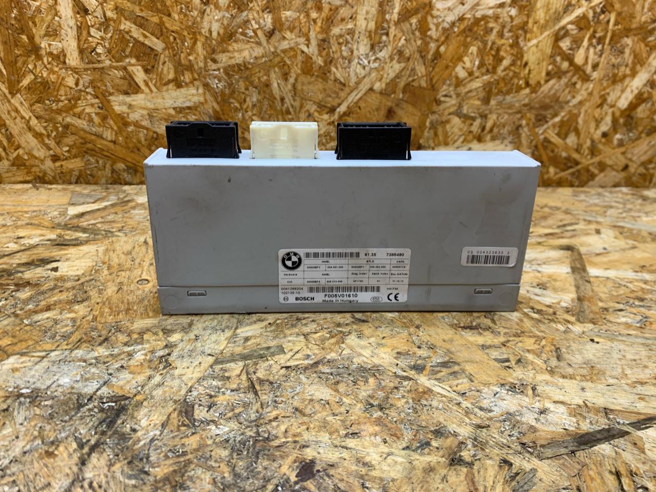 блок управления крышкой багажника BMW 3 серия F30/F31/F34 F31 2013, 2.0 л., дизель, АКПП, 475 black-sapphire metallic, универсал, полный привод, правый руль, 7384722, 7412610, 61357412610, 61357388490, 7388490, 61357384722, 61357367747, 7367747, 61357343935, 7343935, 61357314798, 7314798 - фото №1