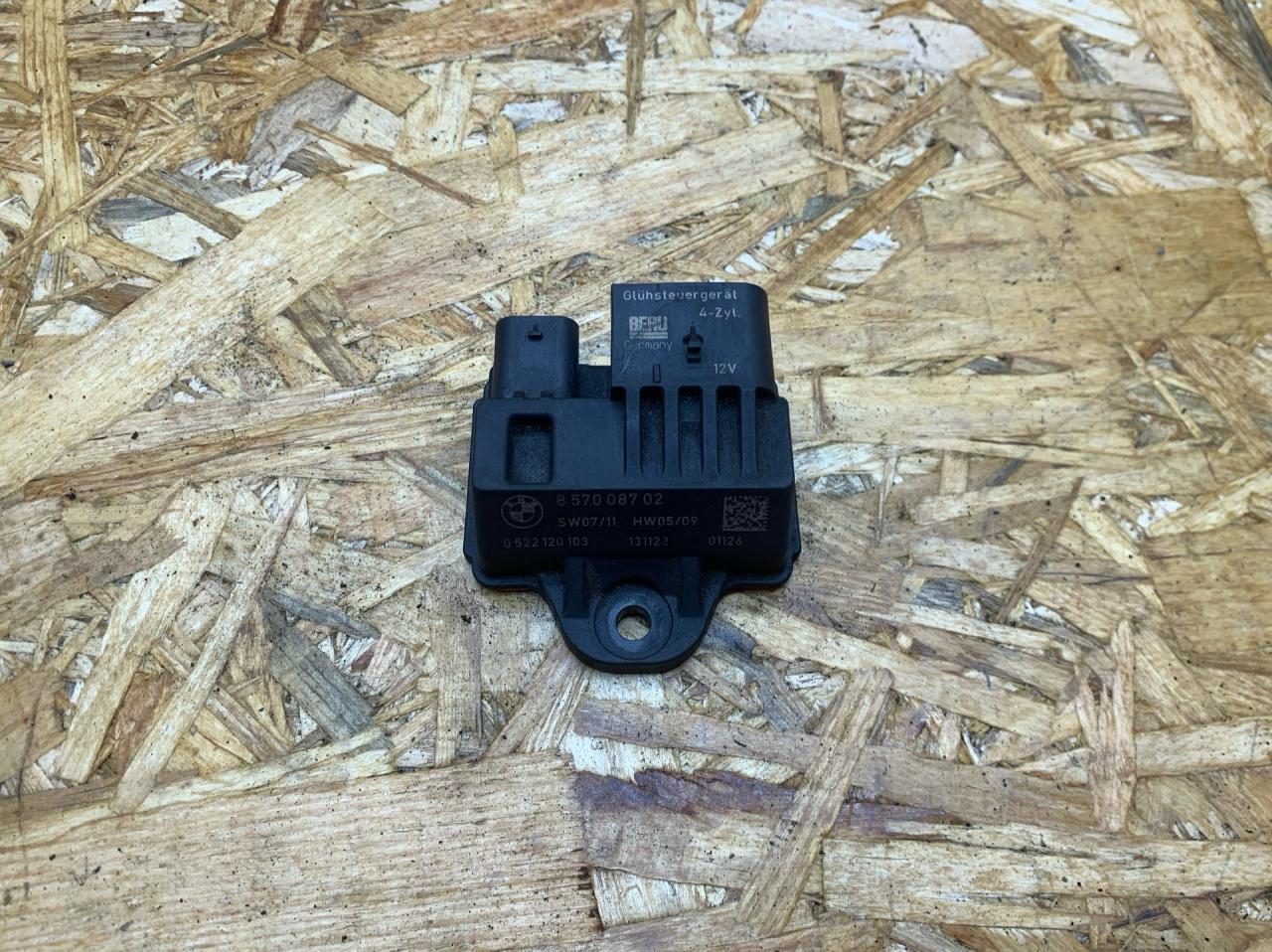 реле накала свечей BMW X5 F15 2014, 2.0 л., дизель, АКПП, внедорожник 5 дв., полный привод, правый руль, 8570087, 12218570087, 12218519471, 8519471, 12217810856, 7810856 - фото №1