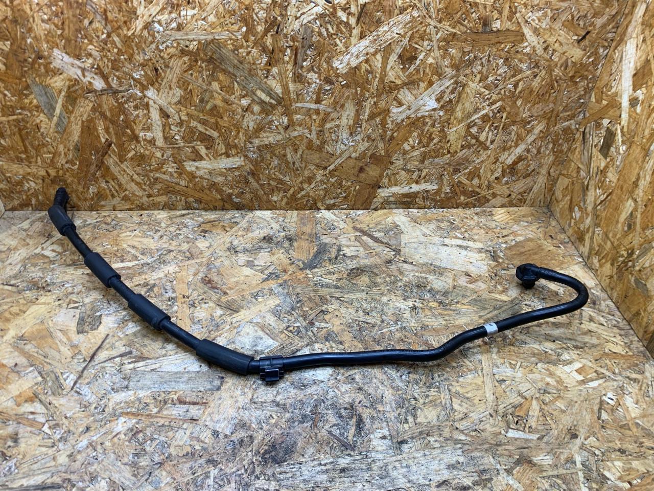 трубка вакуумная BMW 5 серия F07/F10/F11 F11 2011, 3.0 л., дизель, АКПП, черный, универсал, задний привод, 7601031, 11667601031, 11667613027, 7613027 - фото №1