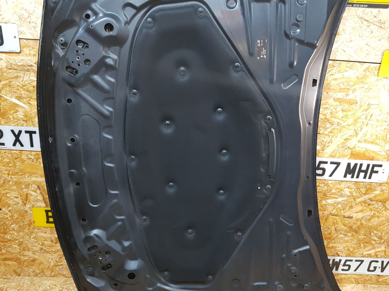 шумоизоляция капота BMW 4 серия F32/F33 F32 2015, 3.5 л., дизель, АКПП, черный, купе, полный привод, правый руль, 51487221993, 7221993 - фото №1