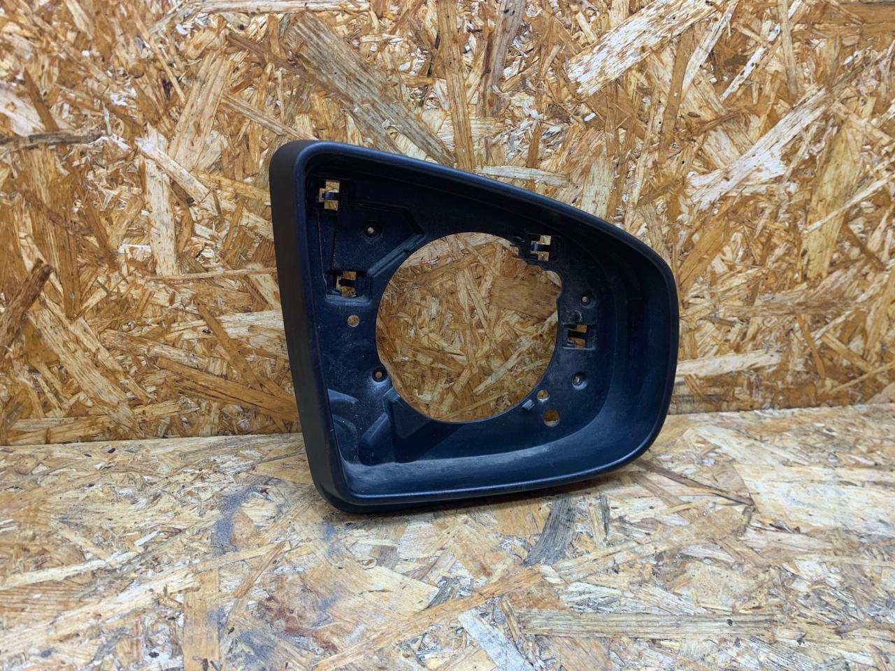 рамка зеркала левого BMW X5 E70 2009, 3.5 л., дизель, АКПП, внедорожник 5 дв., полный привод, правый руль, 51167180737, 7180737, 607113 - фото №1