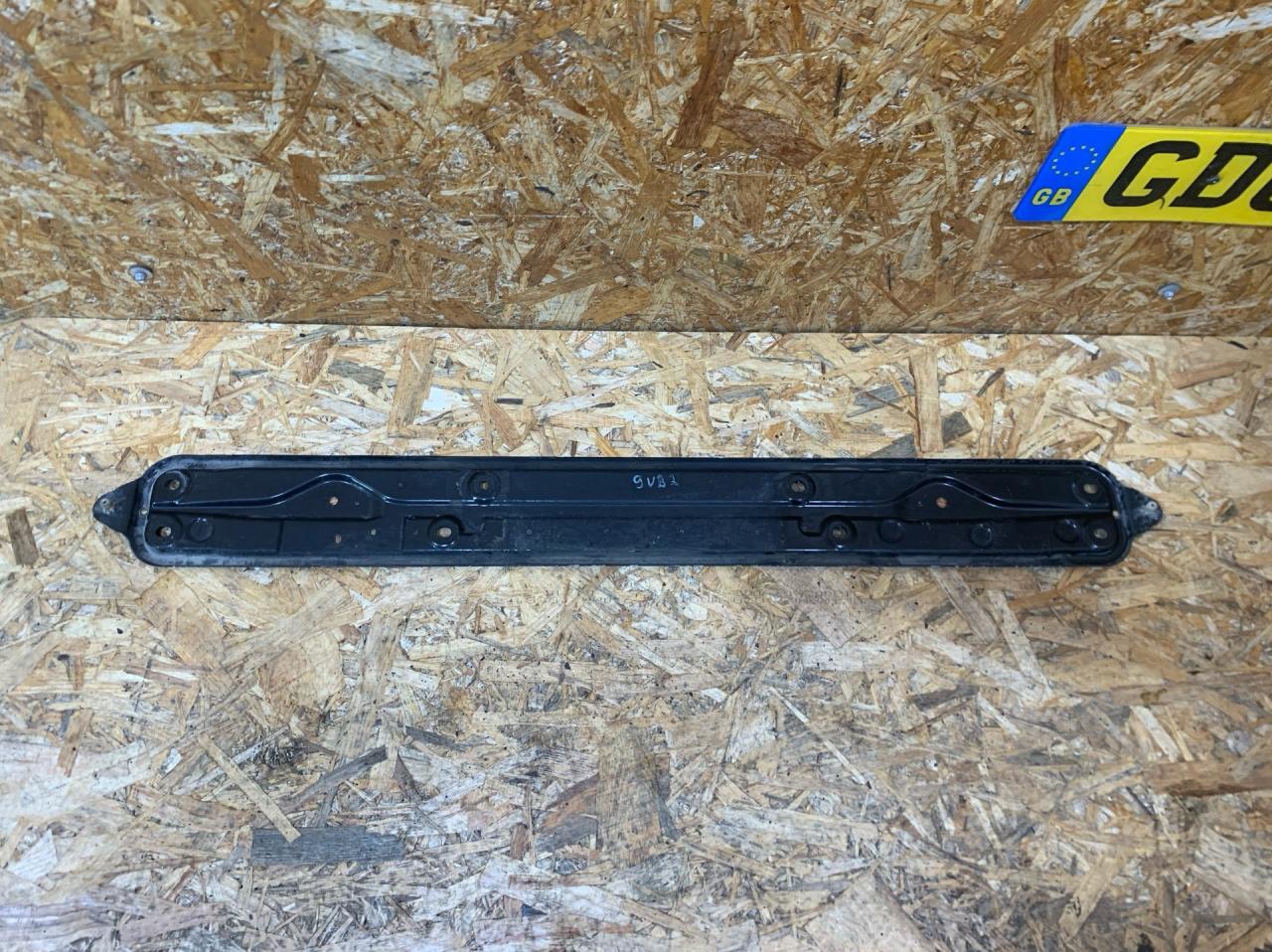 распорка кузова BMW 5 серия F07/F10/F11 F11 2012, 2.5 л., дизель, АКПП, универсал, полный привод - фото №1