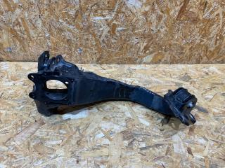 рычаг задний правый BMW 1 серия F40 2024, бензин, МКПП, черный, хетчбэк 5 дв., передний привод, 33306898964, 6898964, 33308842880, 8842880