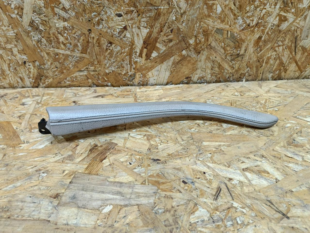 обшивка центральной стойки BMW 5 серия F07/F10/F11 F11 2011, 3.0 л., дизель, АКПП, черный, универсал, задний привод, 3840888 - фото №1