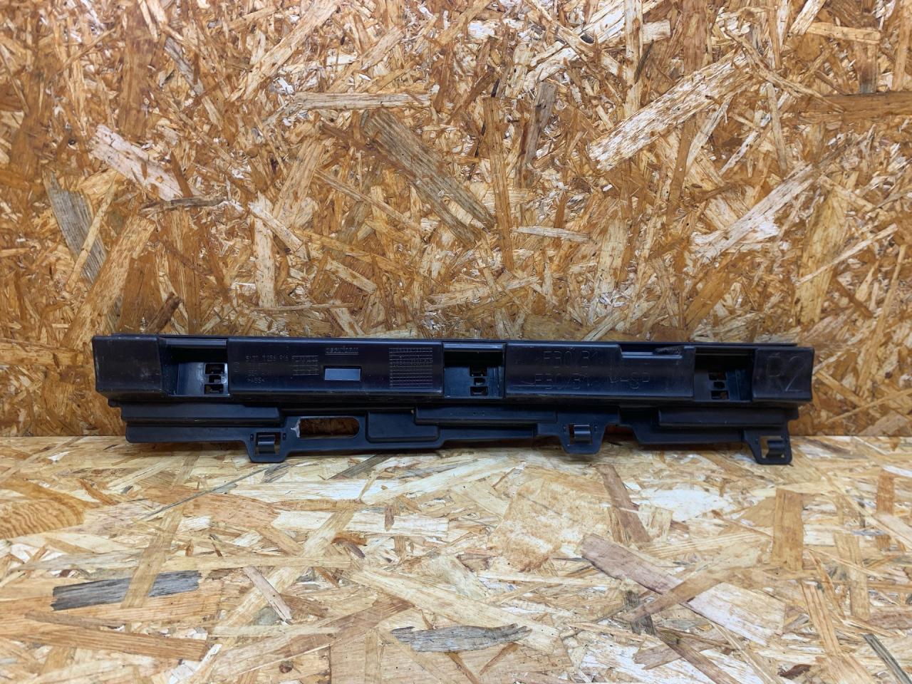 Кронштейн крепления порога BMW 3 серия F30/F31/F34 F31 2013, 2.0 л., дизель, АКПП, 475 black-sapphire metallic, универсал, полный привод, правый руль, 7256916, 51777256916 - фото №1