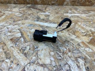 Датчик педали тормоза (лягушка) BMW 3 серия F30/F31/F34 F30 2013, 3.0 л., дизель, АКПП, черный, седан, задний привод, правый руль, 9240076, 61319240076