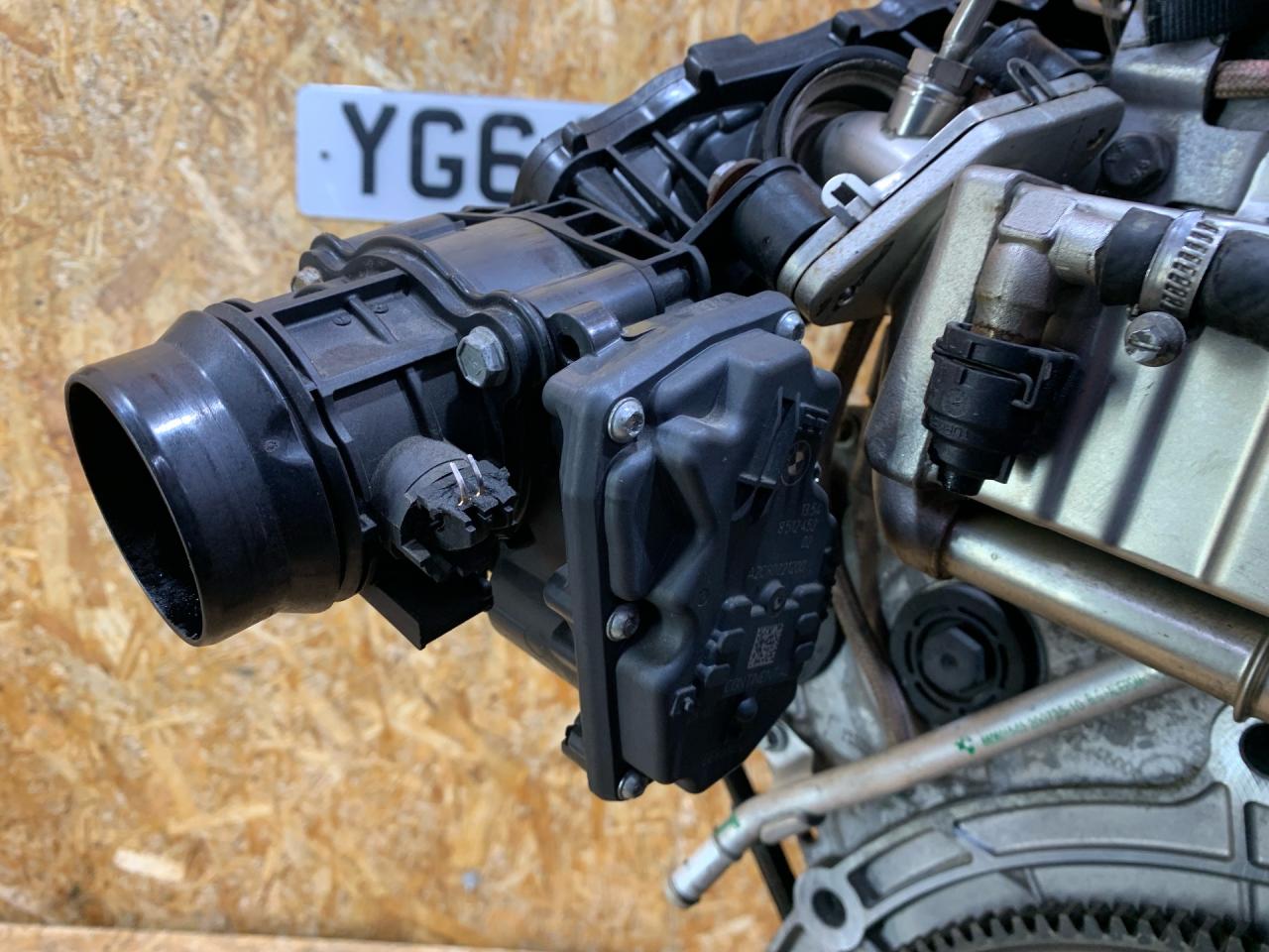 заслонка дроссельная BMW 2 серия Active Tourer F45 2015, дизель, АКПП, серый, минивэн, передний привод, 13548512452, 8512452 - фото №1