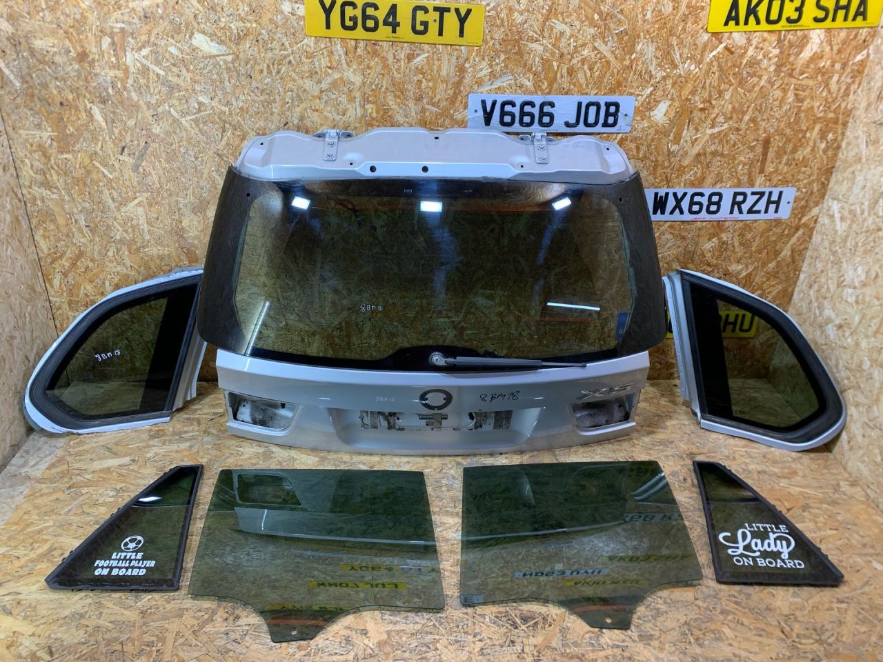 комплект задних стекол BMW X5 E70 2007, 3.0 л., M57 306 D3, дизель, АКПП, серебристый, внедорожник 5 дв., полный привод, правый руль - фото №1