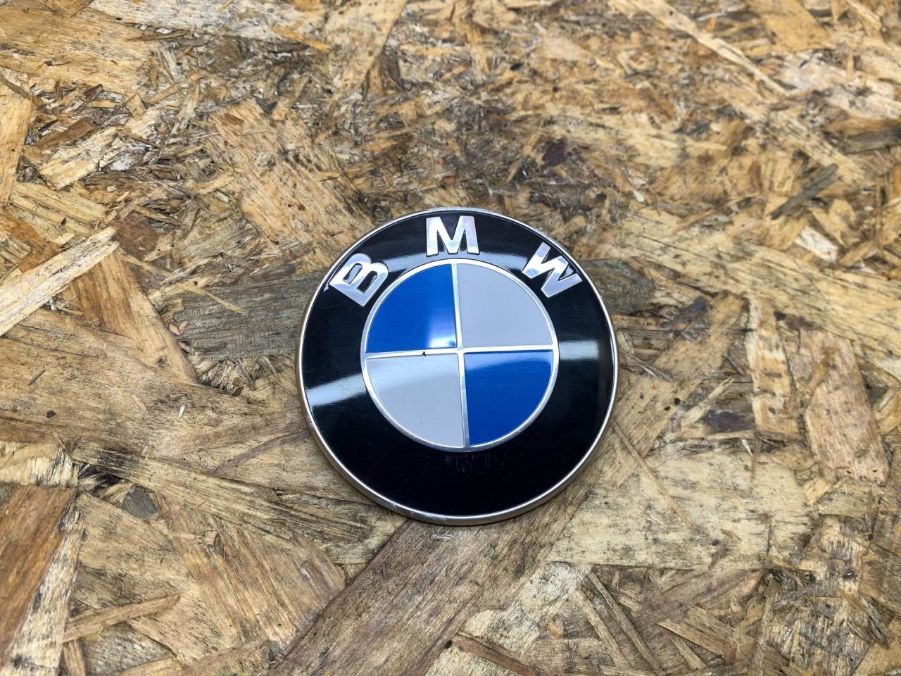 эмблема BMW 3 серия F30/F31/F34 F31 2013, 2.0 л., дизель, АКПП, 475 black-sapphire metallic, универсал, полный привод, правый руль, 51148219237, 8219237 - фото №1