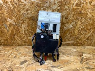 Блок управления BCM (Body Control Module) BMW 1 серия F20/F21 [2-й рестайлинг] E82 2018, 1.5 л., бензин, МКПП, хетчбэк 5 дв., задний привод, правый руль, 61359438730, 9438730, 61358733500, 8733500, 8709216, 61355A7FB58, 5A7FB58, 61355B5DA69, 5B5DA69