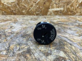 кнопка Airbag BMW 5 серия F07/F10/F11 F11 2012, 2.5 л., дизель, АКПП, универсал, полный привод, 61319196886, 9196886, 61319326501, 9326501, 61316974643, 6974643, 61316935546, 6935546, 61316921702, 6921702, 9483731, 61319483731