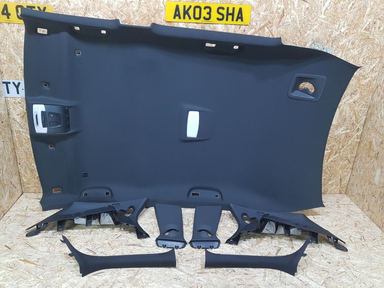 потолок BMW X2 F39 2018, 2.0 л., дизель, МКПП, внедорожник 5 дв., полный привод, правый руль, 8073460 - фото №1