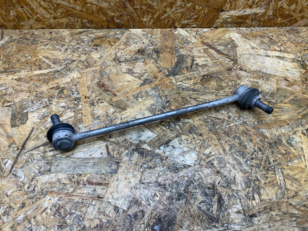 стойка стабилизатора BMW 5 серия F07/F10/F11 F11 2012, 2.5 л., дизель, АКПП, универсал, полный привод, 6777319, 31356777319 - фото №1